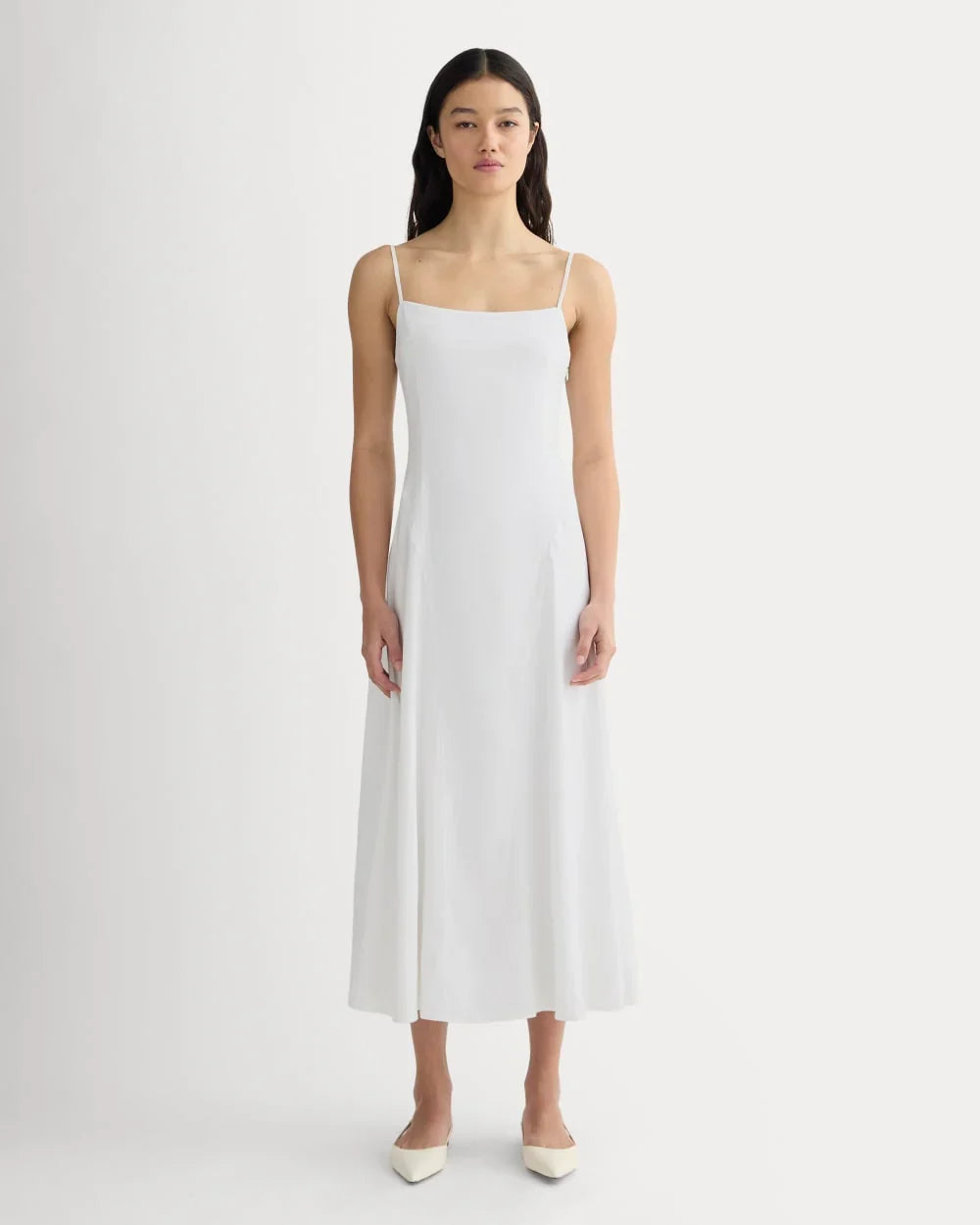 The Seamed Dress in Stretch Linen | White